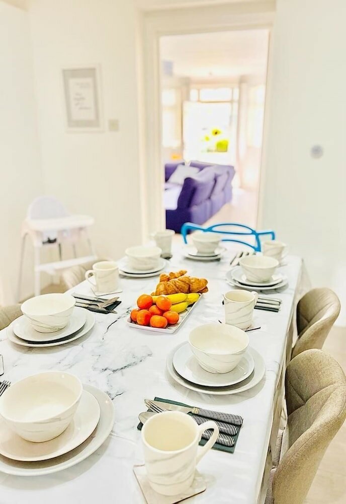 Фото Seafront 3 Bedroom Apartment