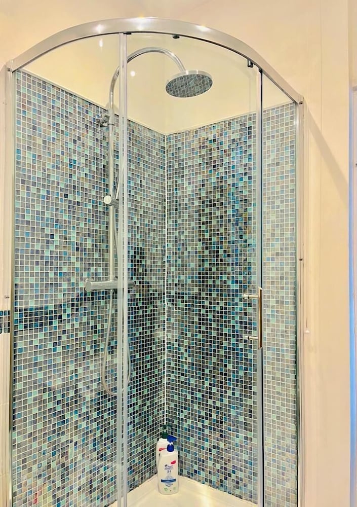 Фото Seafront 3 Bedroom Apartment