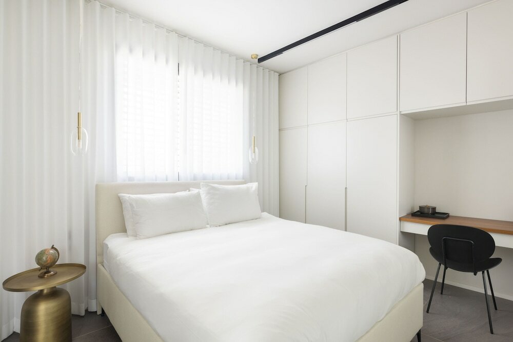 Фото Skyline Serenity by tlv2rent