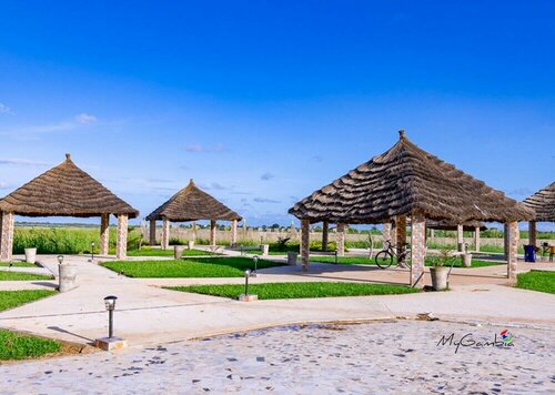 Гостиница Lovely 13-bed Complex on Cape Point Beach, Bakau