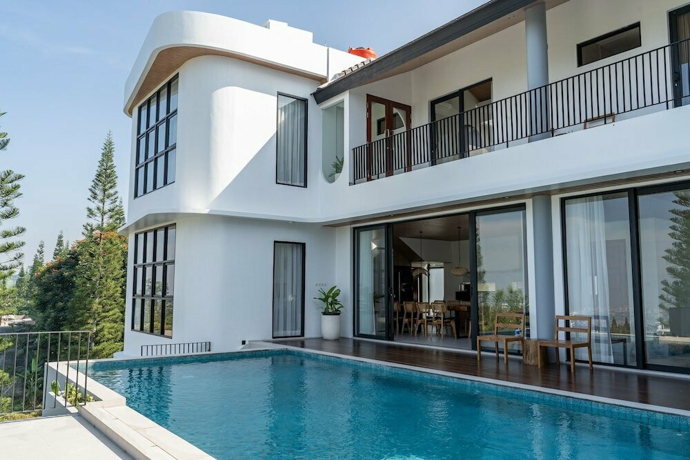 Hotel Lavender Rooftop Villa with private pool, West Java, photo