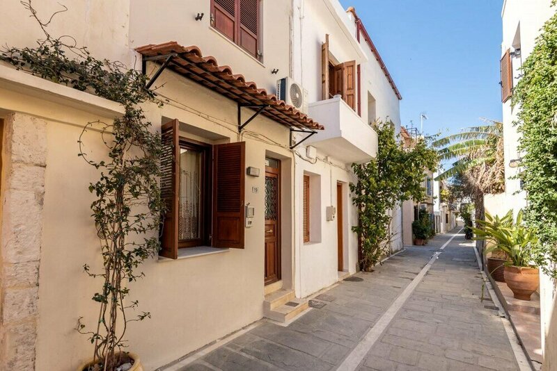 Гостиница Caza Mavili Top Location - Cozy Interiors в Ретимноне