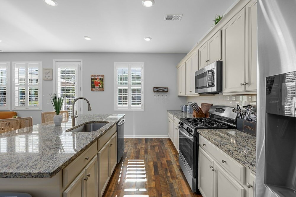 Фото Latitude Adjustment