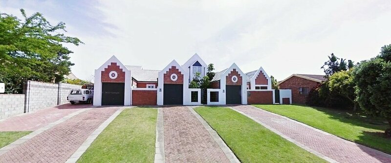 Гостиница SooS Guest House в Порт-Элизабет