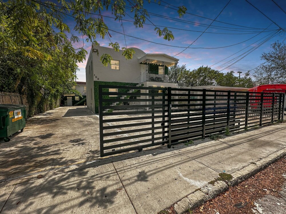 Фото 28 Guest - 4 Kitchens. Jungle Retreat in Heart Wynwood