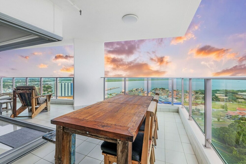 Фото Zen Crown Towers - 3Bedroom Luxury Pad