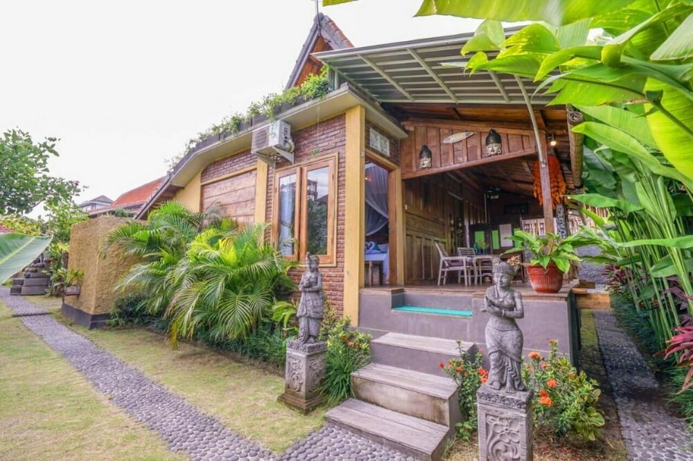 Фото Villa Taman Pesona