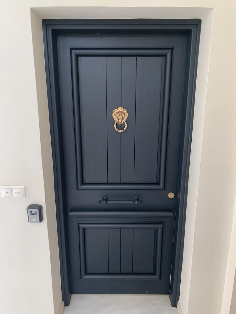 Фото 1 Bedroom Apartment on Beach Elias Upper