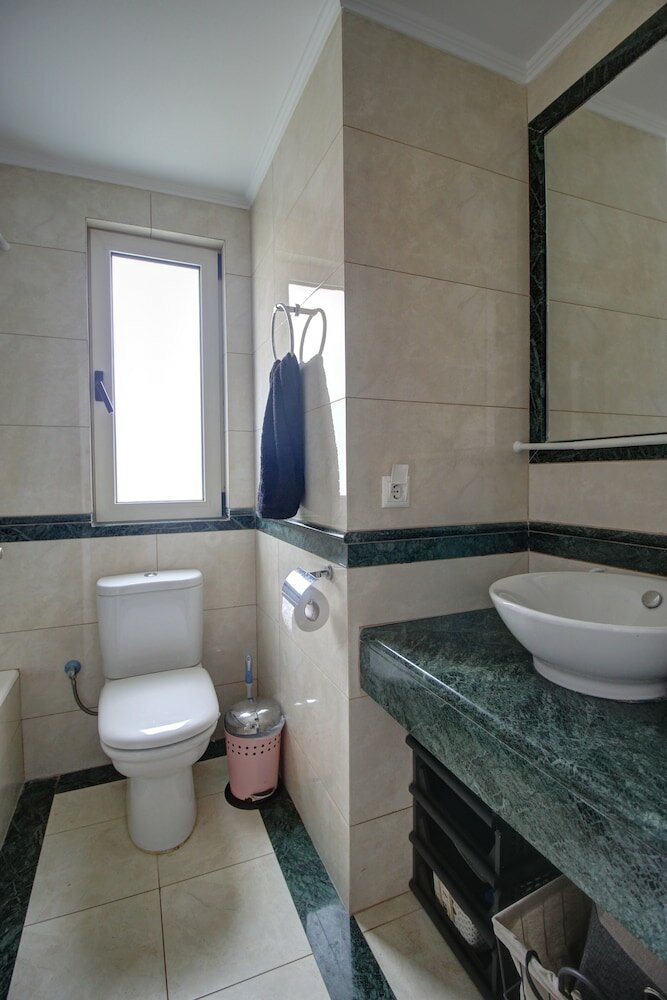 Фото 1 Bedroom Apartment on Beach Elias Upper