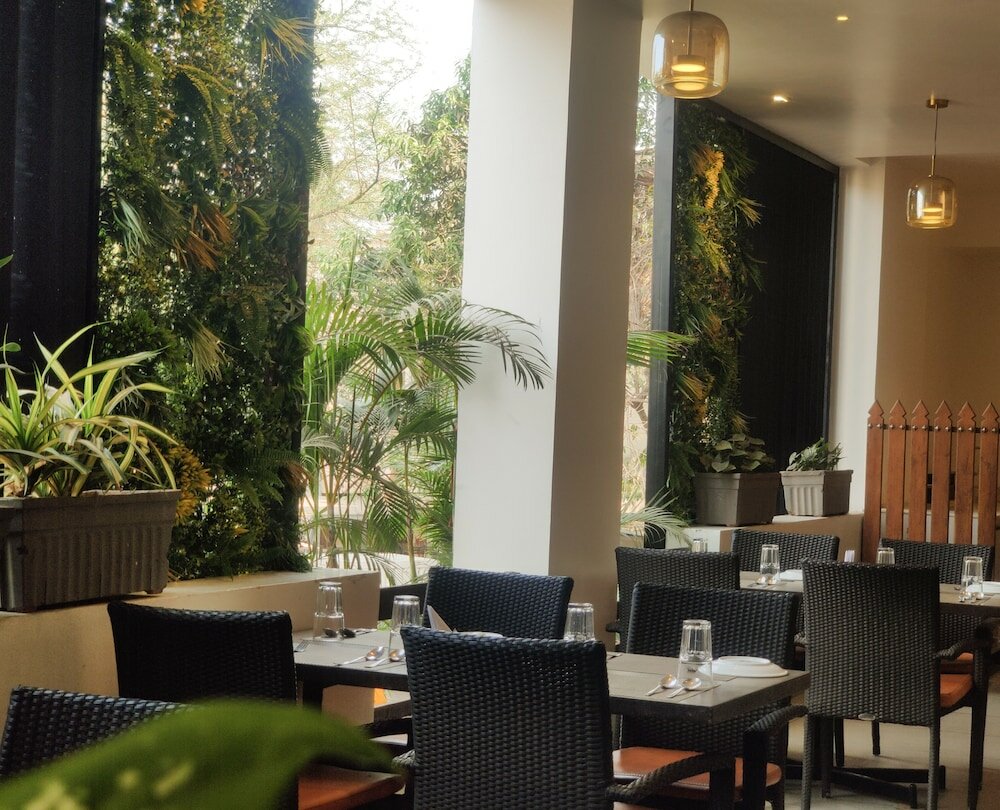 Фото Regenta Place Raysons Kolhapur