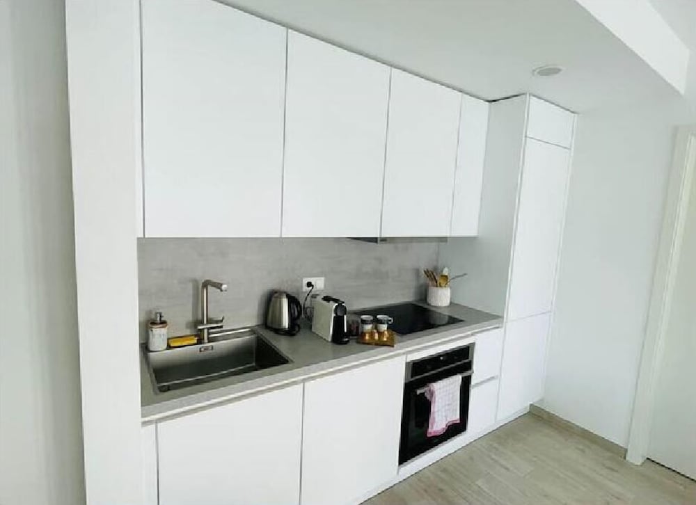 Фото Cosy 1 bedroom in City Center w Terrace