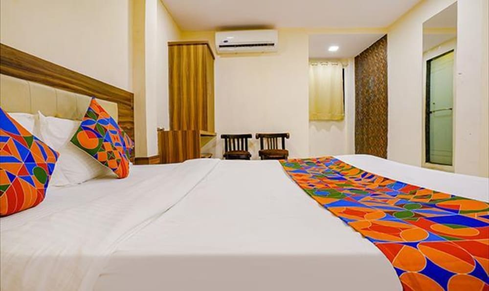 Фото Fabexpress Galaxy Inn