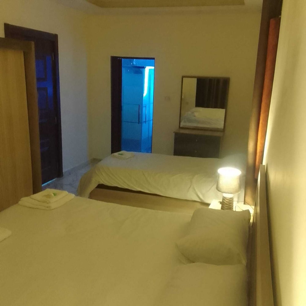 Фото Jerash Apart Hotel