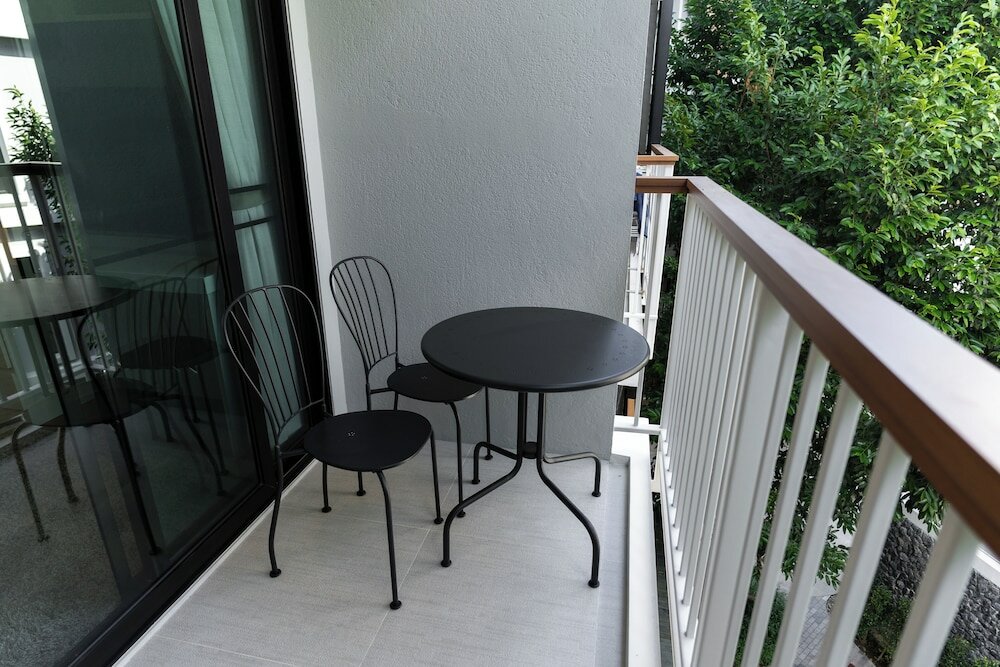 Фото Title V X413