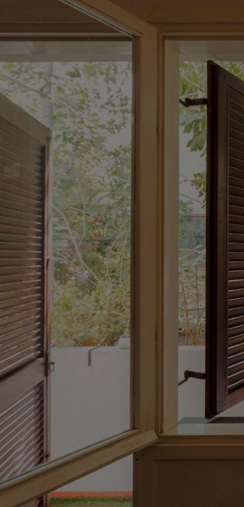 Фото Stylish 3br Apt with Patio in the City