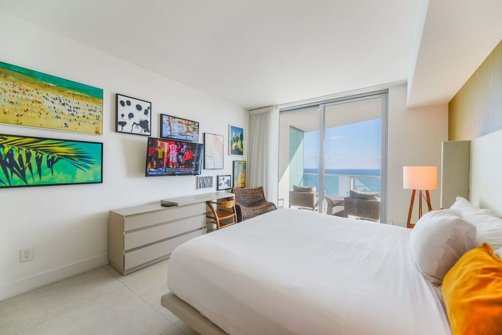 Фото Lux Condo at Hollywood Beach