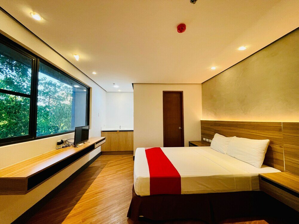 Фото Oyo 982 Boulevard Pension House