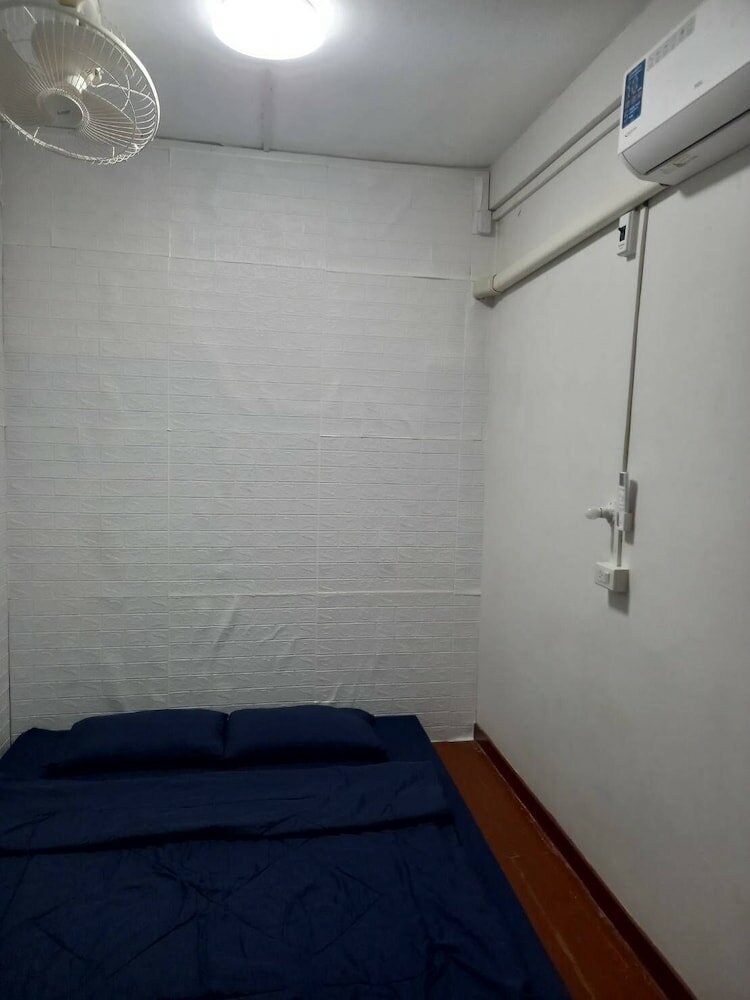 Фото Sleep with me hostel