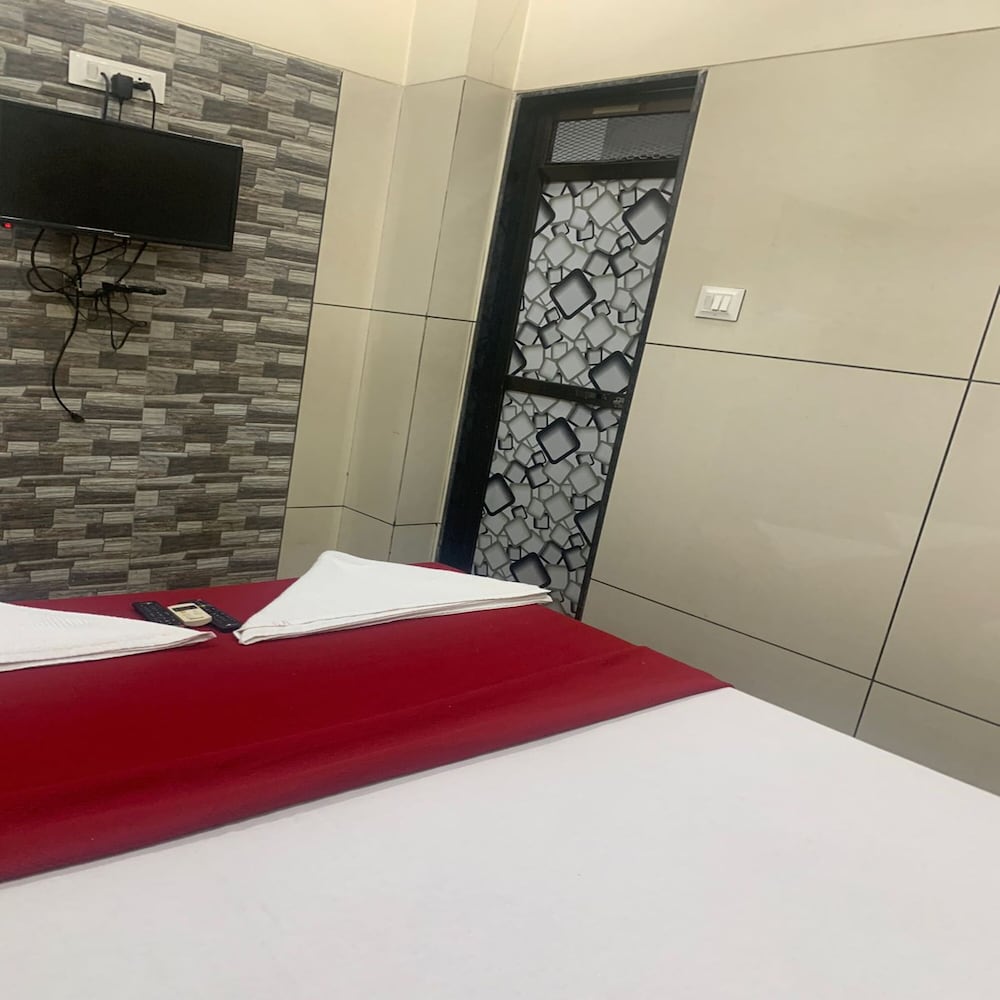 Фото Hotel Royal Residency