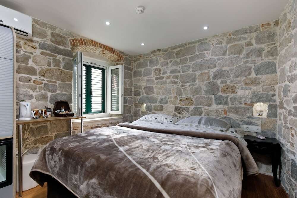 Фото Luxury Authentic Studio Split Old-Town