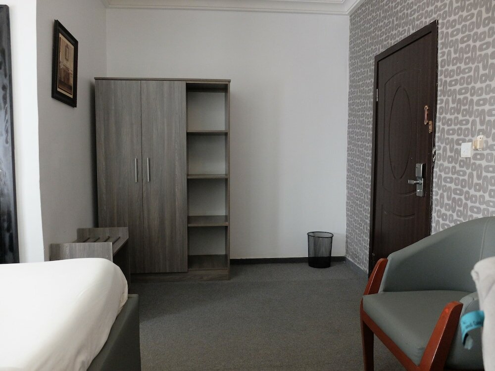 Фото Bjorne Suites