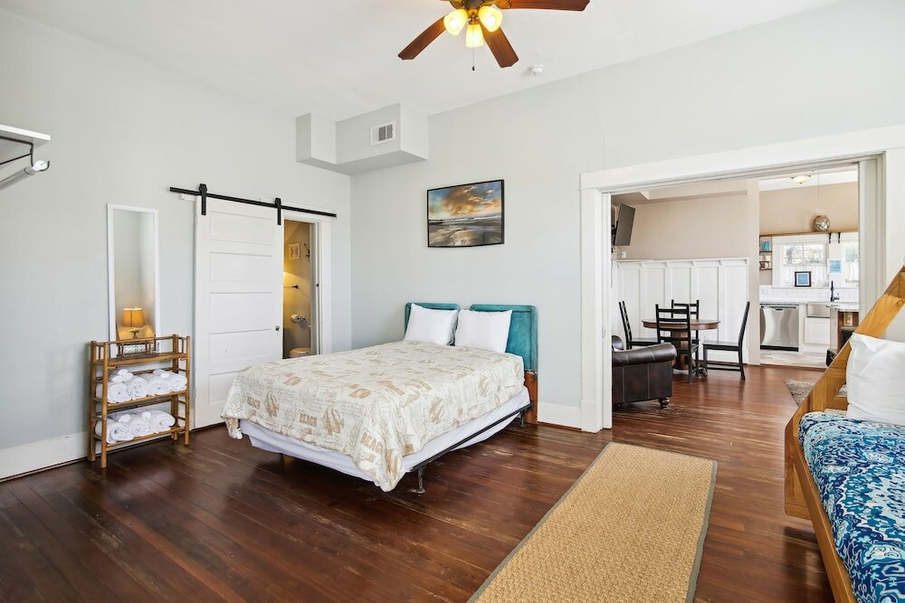 Фото The Big Kahuna Manor