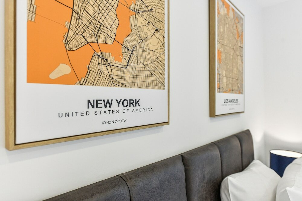 Фото Woodstock House Apartments