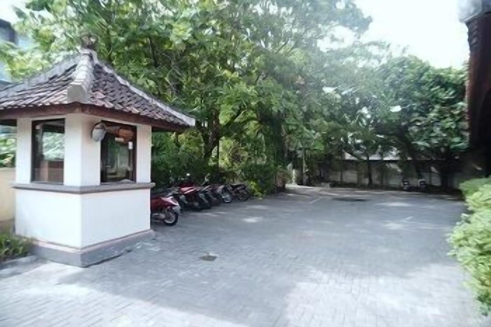 Фото The Benoa Beach Front Villas & SPA