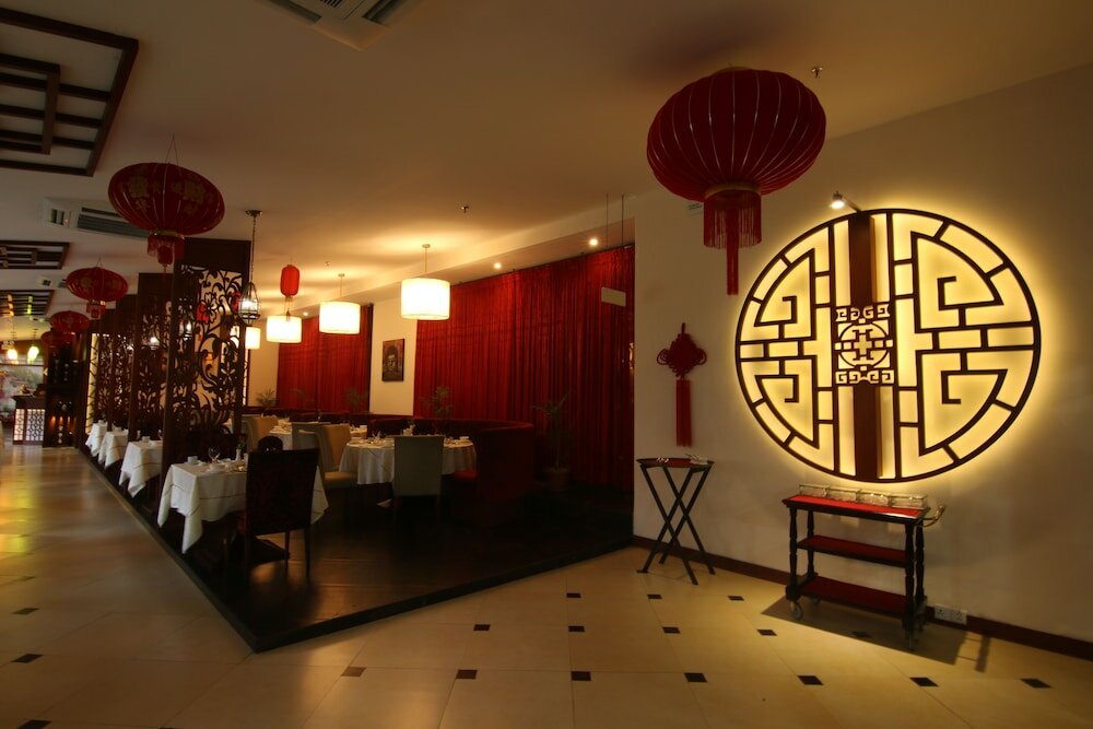 Фото Ramada Plaza by Wyndham Karachi Airport Hotel