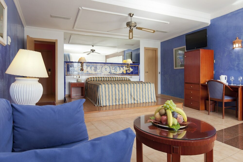 Фото Marbella Playa Hotel