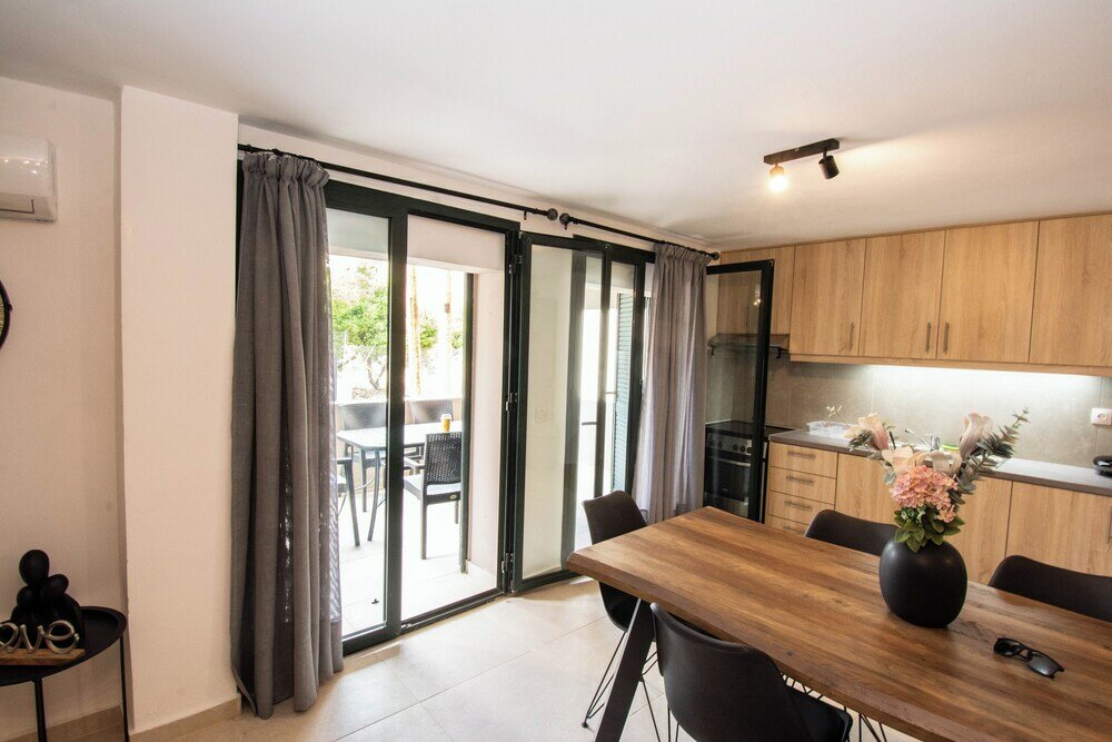 Фото Marianthi Beach House by Checkin