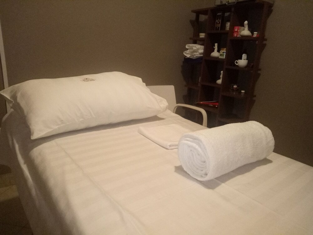 Фото O'Jays Motel