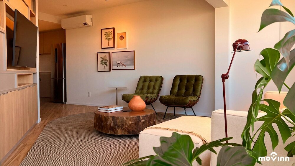 Фото White by Movinn