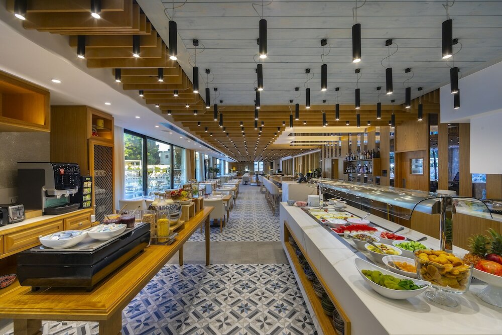 Фото Anemi Hotel & Suites