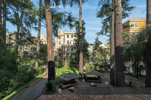 Гостиница Hotel Principe Torlonia в Риме