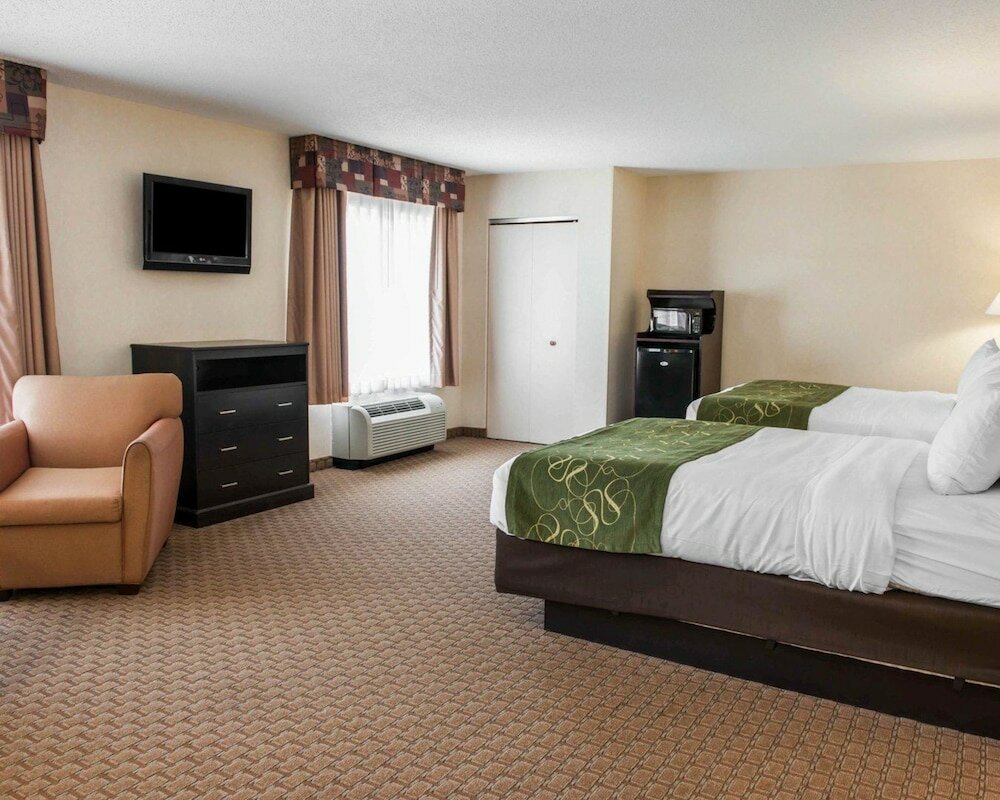 Фото Comfort Suites Southport