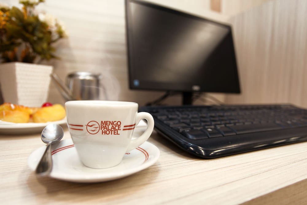 Фото Mengo Palace Hotel