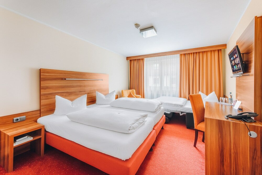 Фото Hotel Isartor