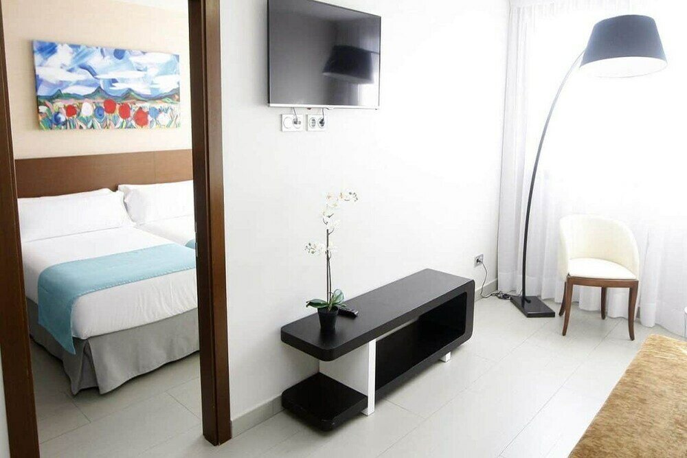 Фото Hotel & SPA Real Ciudad de Zaragoza