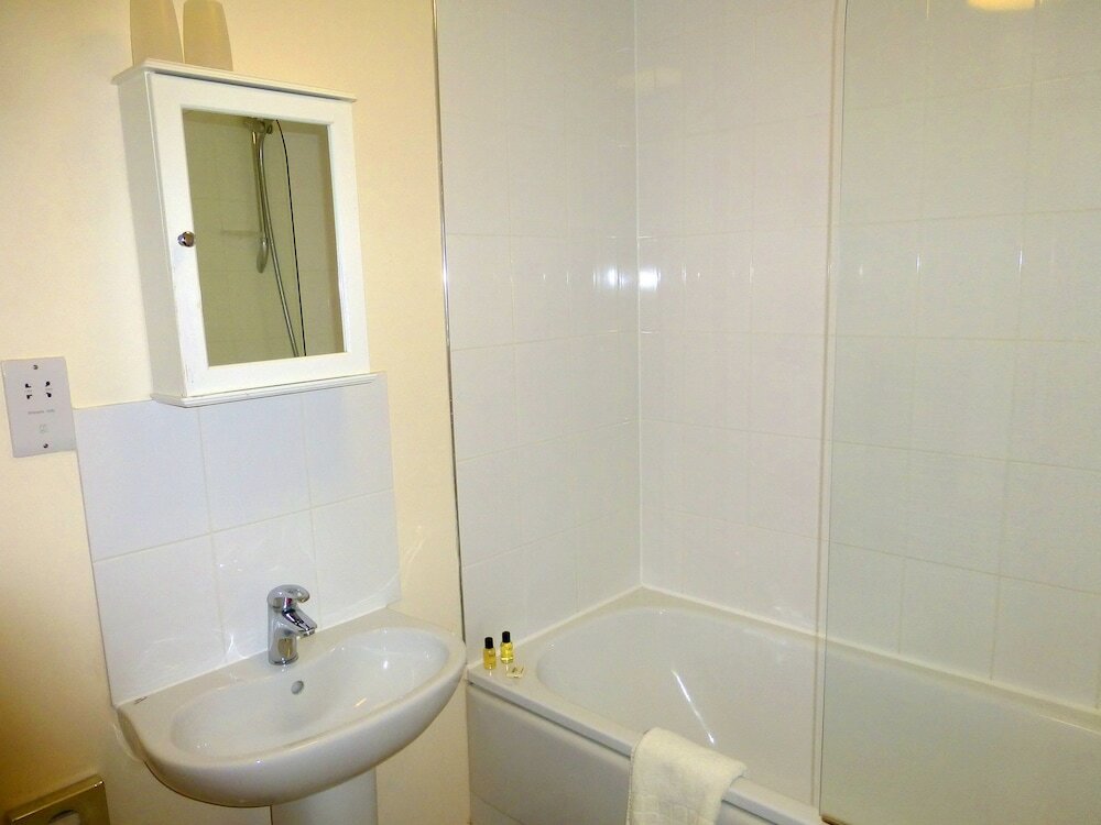 Фото The Peacock Country Inn