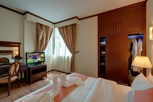 Апартаменты Royal Tulip Sharjah Hotel Apartments в Шардже