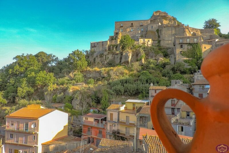 Гостиница Albergo Diffuso Borgo Santa Caterina