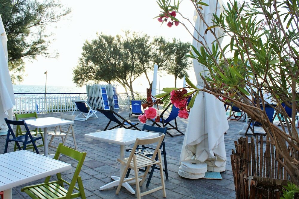 Фото Hotel Puntaquattroventi