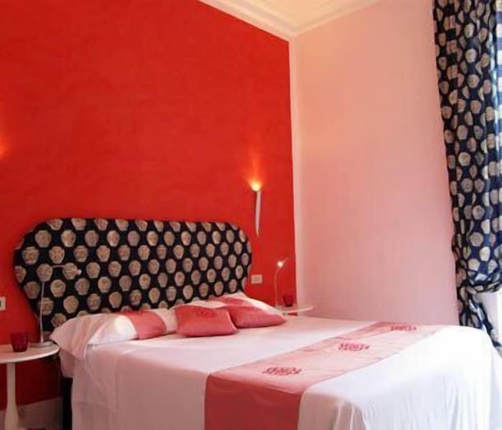 Фото 66 Imperial Inn DeLuxe