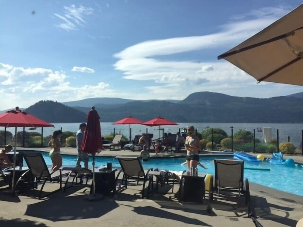 Фото Carmel Beach Private Lodges