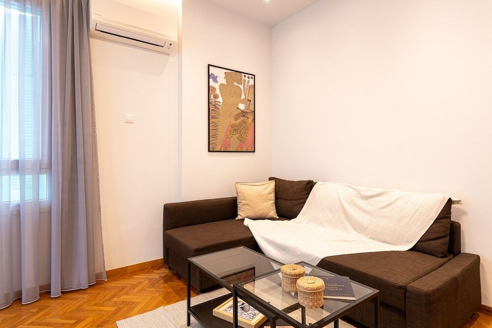 Фото The Central Boutique Αpartments