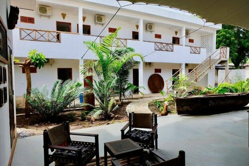 Гостиница 27 Cafe Zanzibar Airport Hotel в Занзибаре