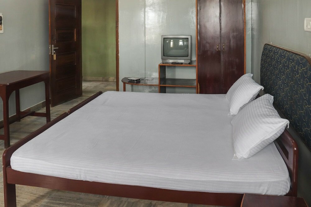 Фото Spot On 49477 Hotel Galaxy