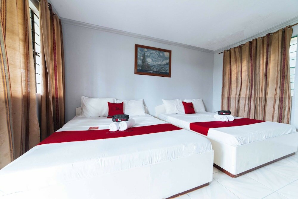 Фото RedDoorz @ City Market Tagaytay