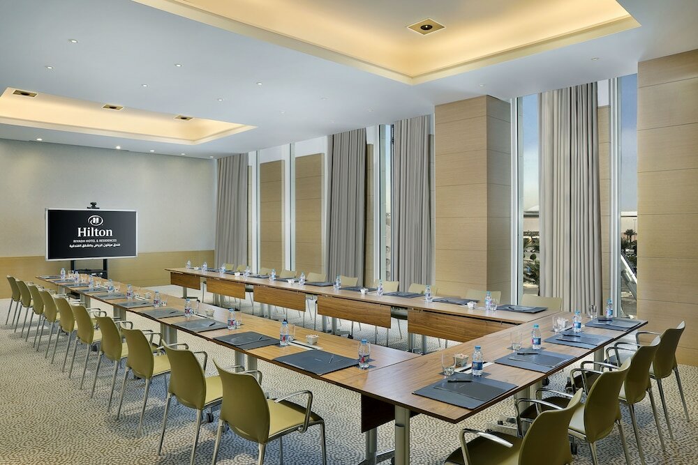 Фото Hilton Riyadh Hotel & Residences